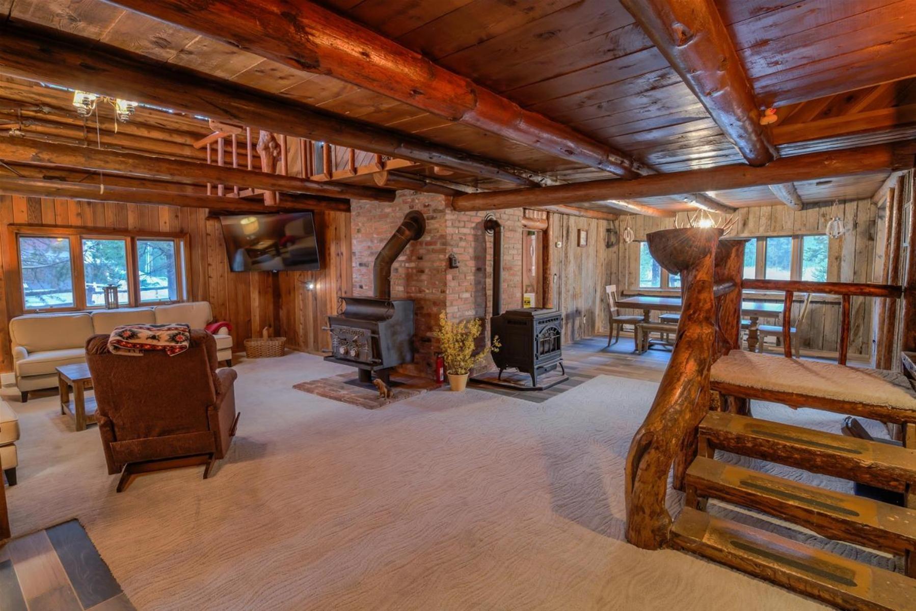 The Moose Bunkhouse Βίλα West Yellowstone Εξωτερικό φωτογραφία
