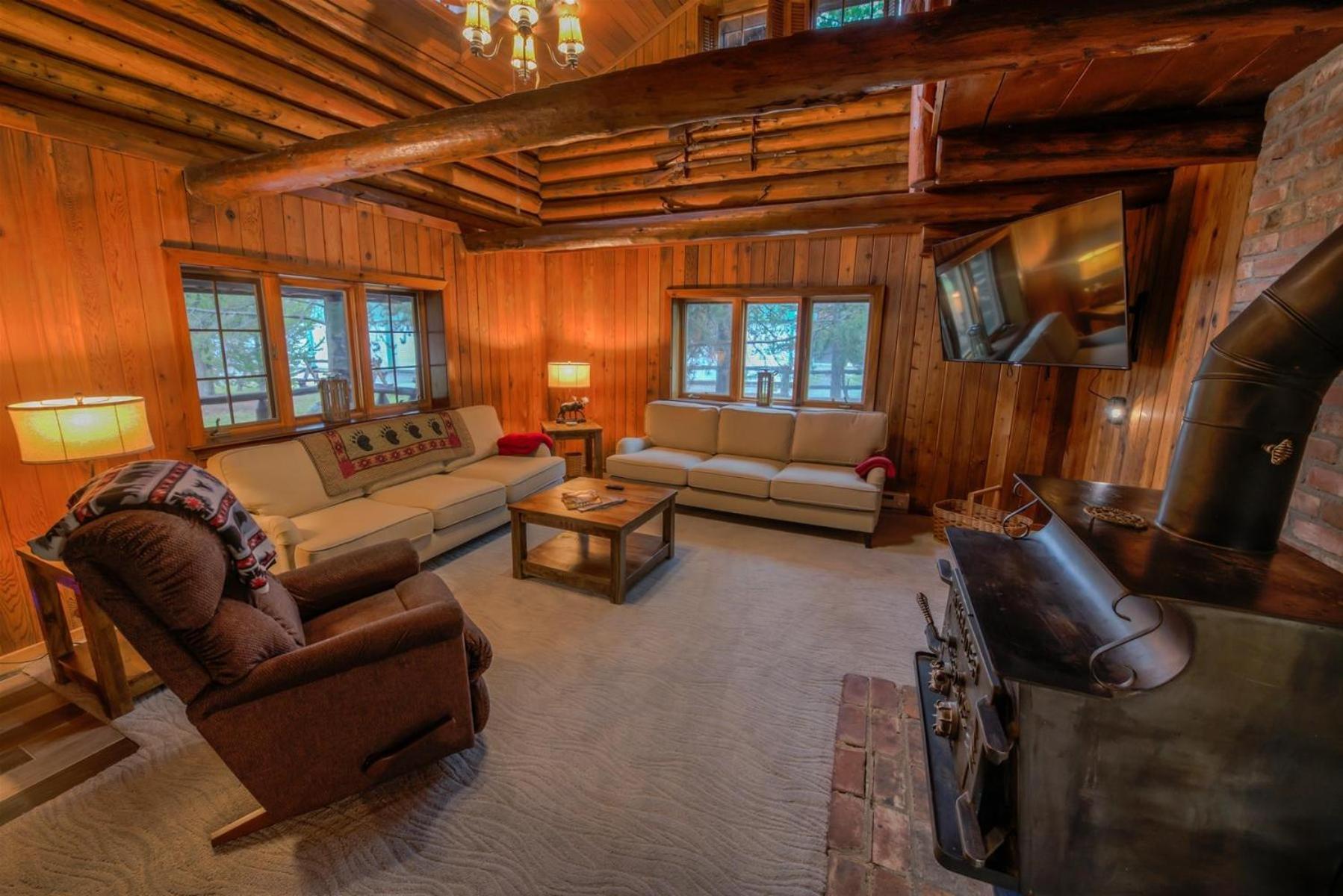 The Moose Bunkhouse Βίλα West Yellowstone Εξωτερικό φωτογραφία
